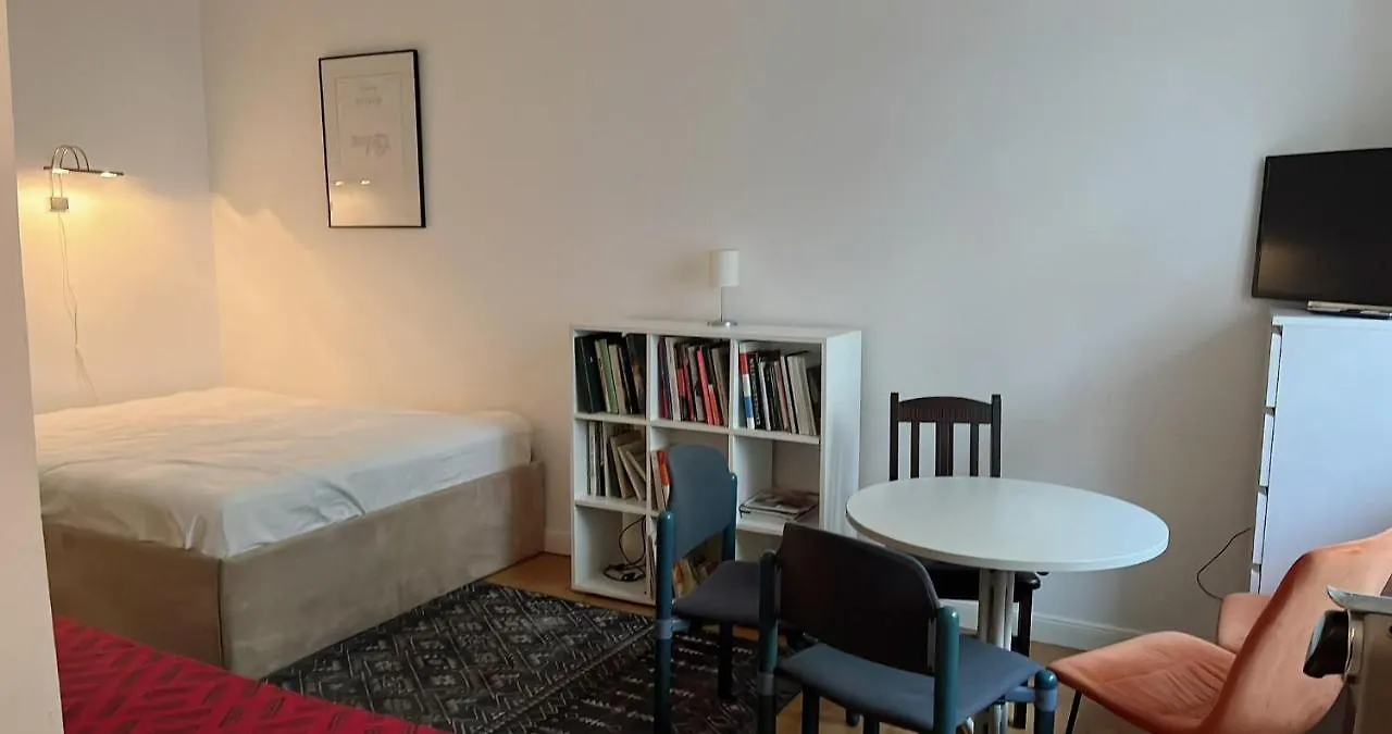 ברלין Central, Charming Studio For Up To 3 People In Historic Building גרמניה